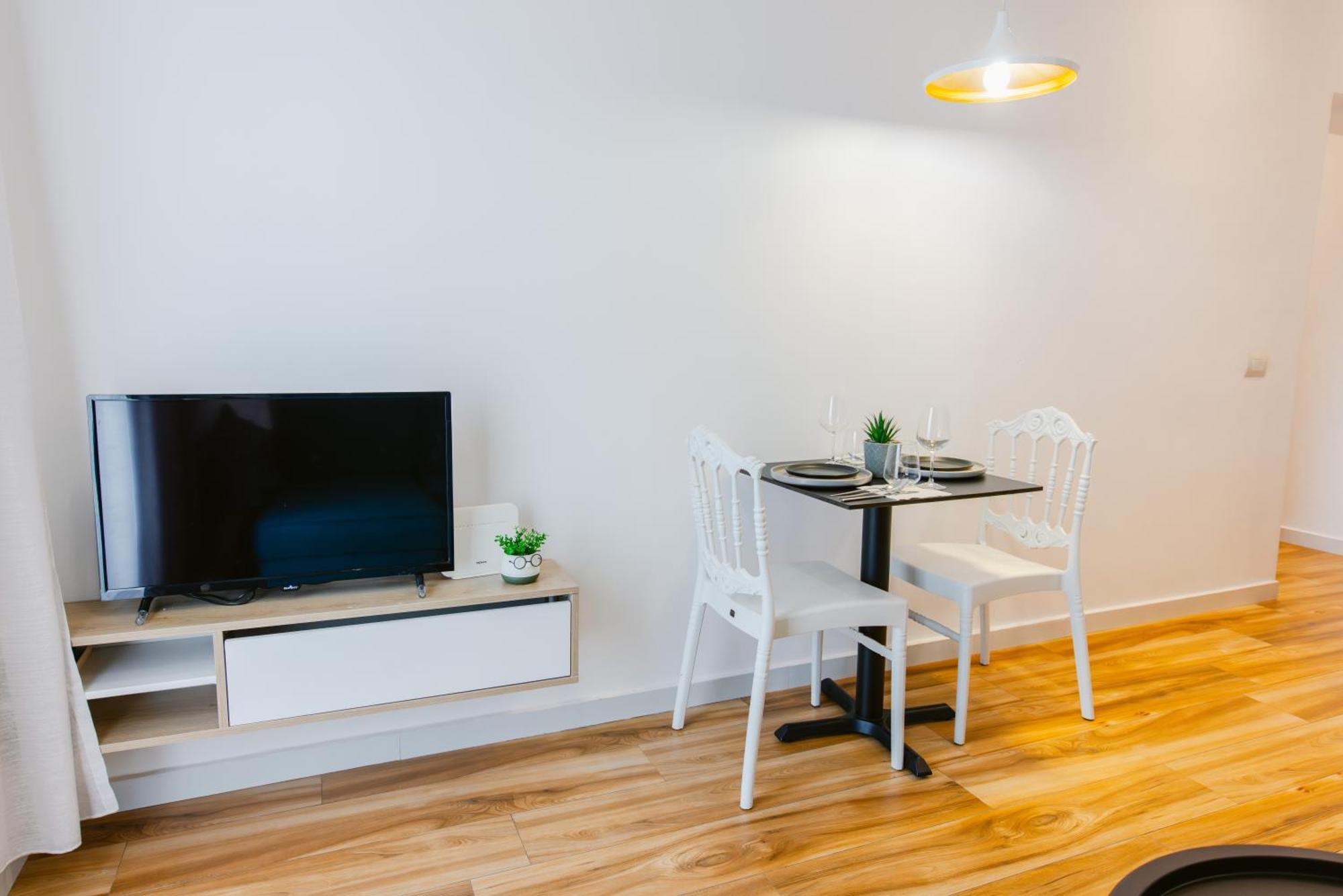 Durres Str Modern Apartments - The Nest Tirana Exterior foto